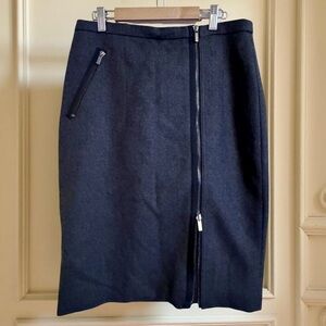 J.Crew 100 % wool knee pencil skirt SZ 4 Charcoal,beautiful capsule wardrobe❤️